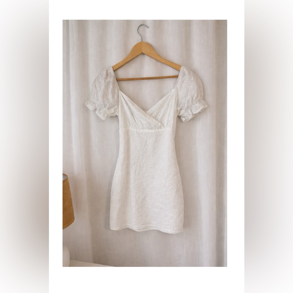 Yilibasha White Eyelet Mini Dress - Size XS